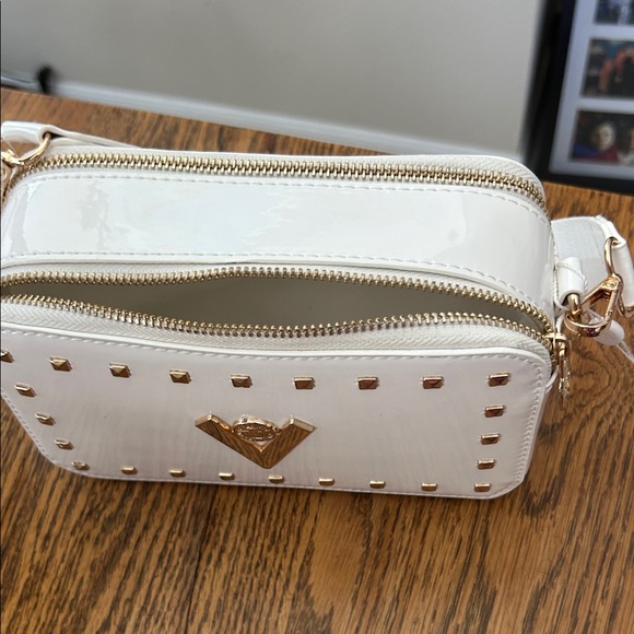 OrlandiValentino designed in Italy, 7 1/2 x 5 1/2 brand new - Picture 4 of 8